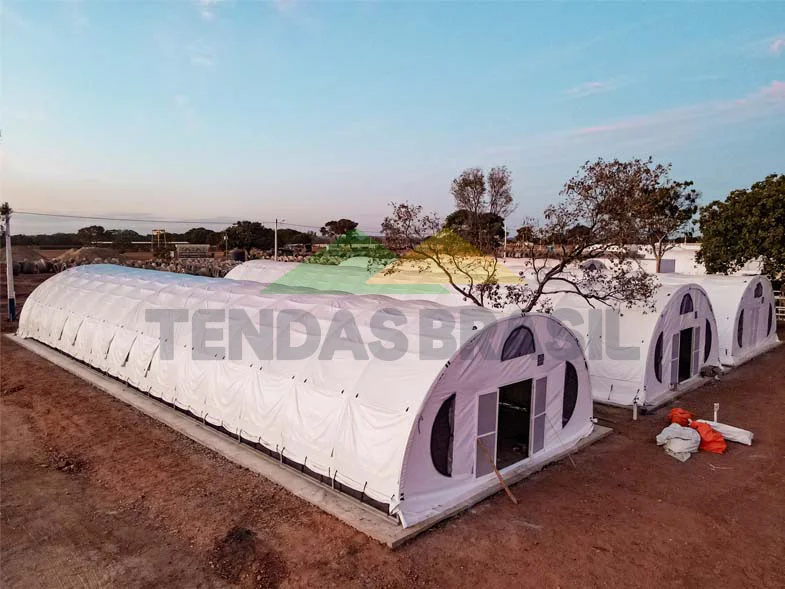 Tenda Carpa para Canteiros de Obras: Versatilidade e Proteção em Qualquer Segmento